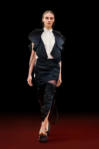 Look 37